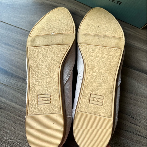 TOMS Jutti Suede Flat - Picture 7 of 9
